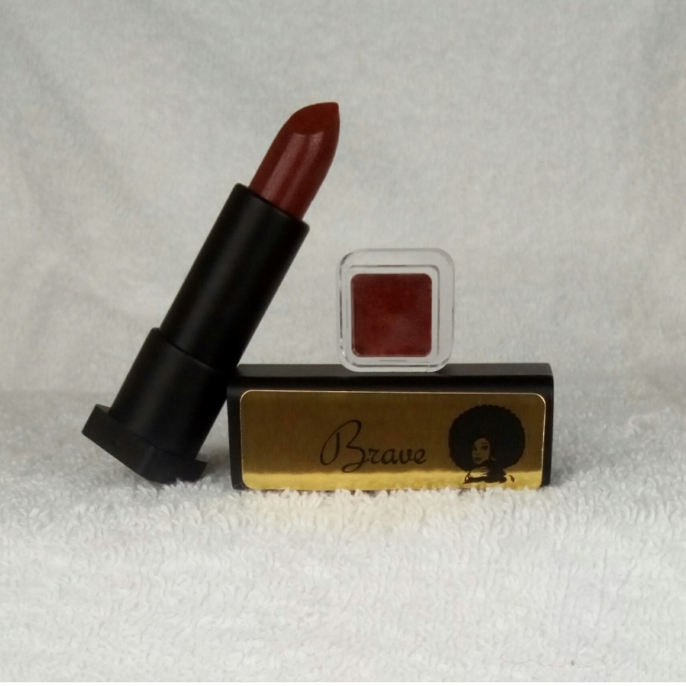 Boldly Beautiful Brown Lipstick/Lipgloss